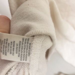 aerie Tops - 4/$25 AERIE S/P cream crewneck sweatshirt aerie Tops - 4/$25 AERIE S/P cream crewneck sweatshirt